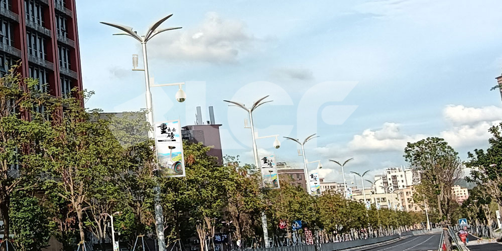 深圳宝安智慧灯杆项目.jpg 深圳宝安智慧灯杆项目.jpg