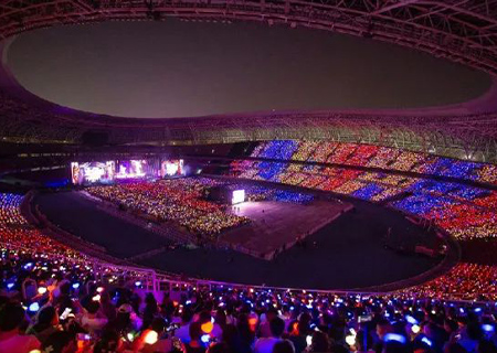 leyu乐鱼LED巨幕和荧光棒燃爆周杰伦太原演唱会（第二场）